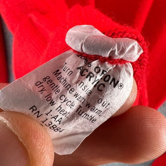 Vintage Knit Sweater Men's Large Red V Neck Pullover Acrylic Town & Country 90s - Picture 10 of 11